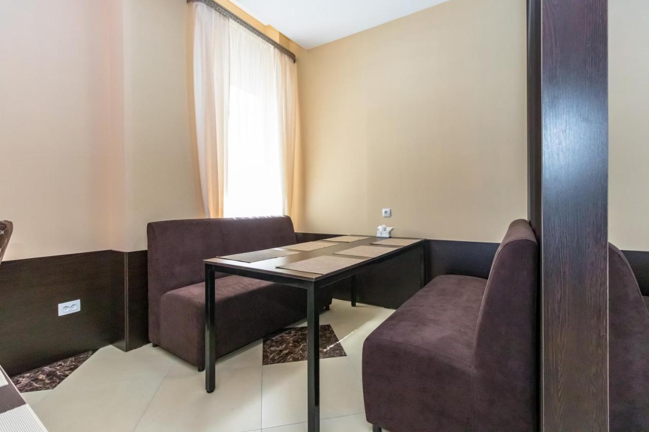 Gokai Hotel Astana Extérieur photo